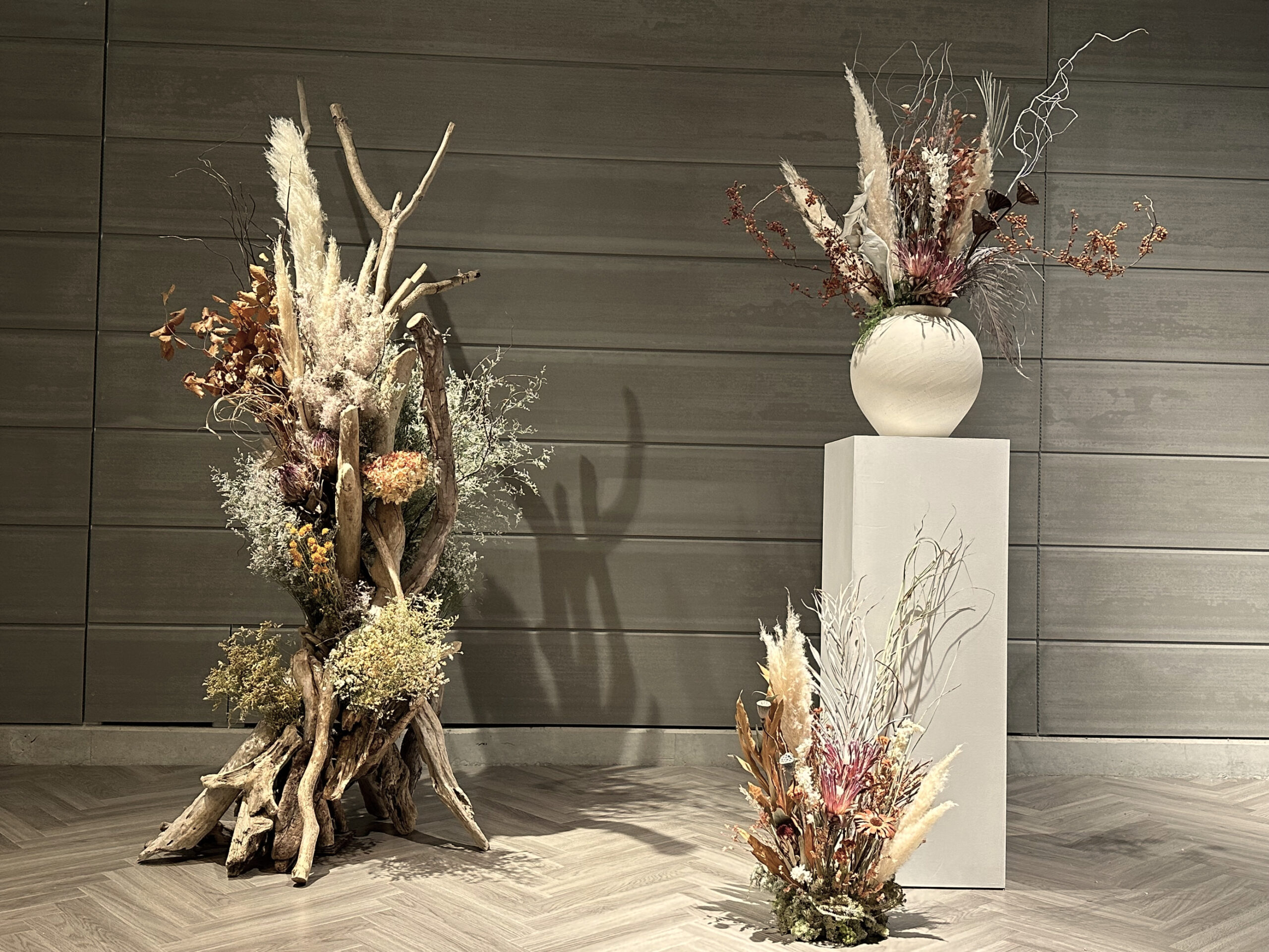 廃棄予定の花「ロスフラワー®」が、美しいフラワーフォトブースに